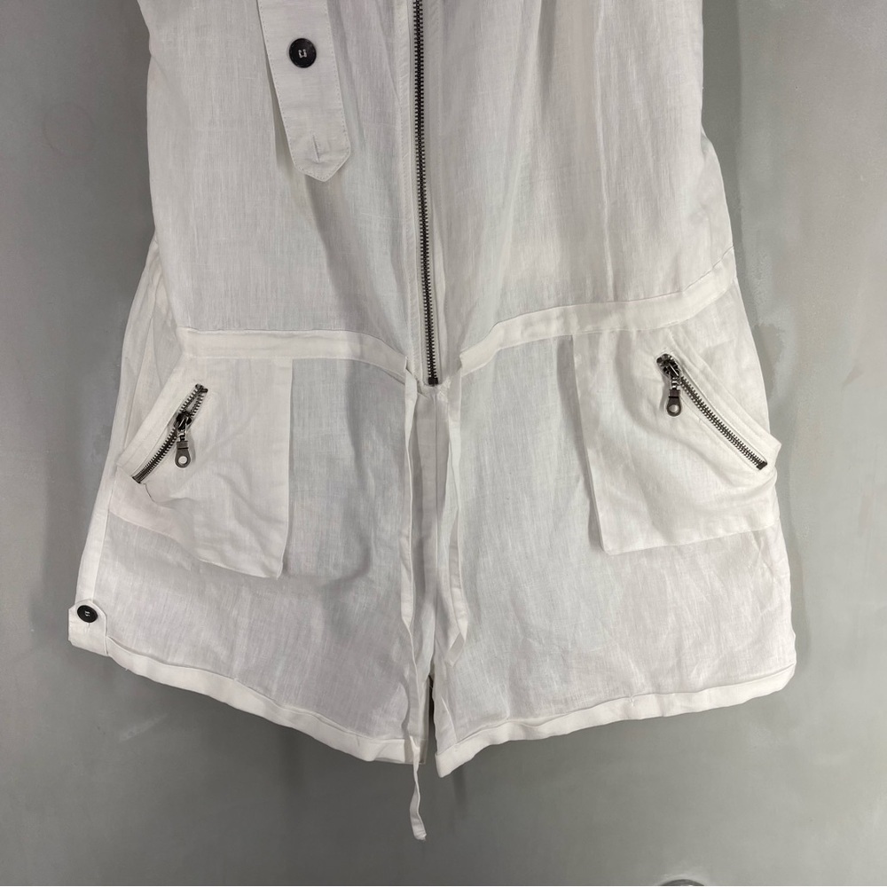 White Sleeveless Romper with Zipper and Pockets - Picture 3 of 14